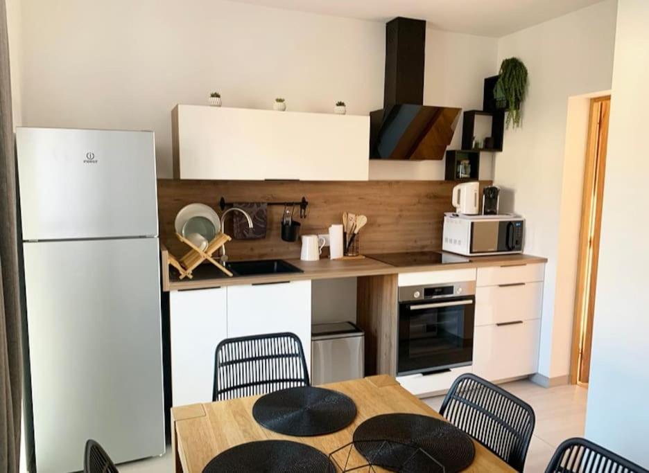 Maison Climatisee Toute Equipee Montchanin Dış mekan fotoğraf